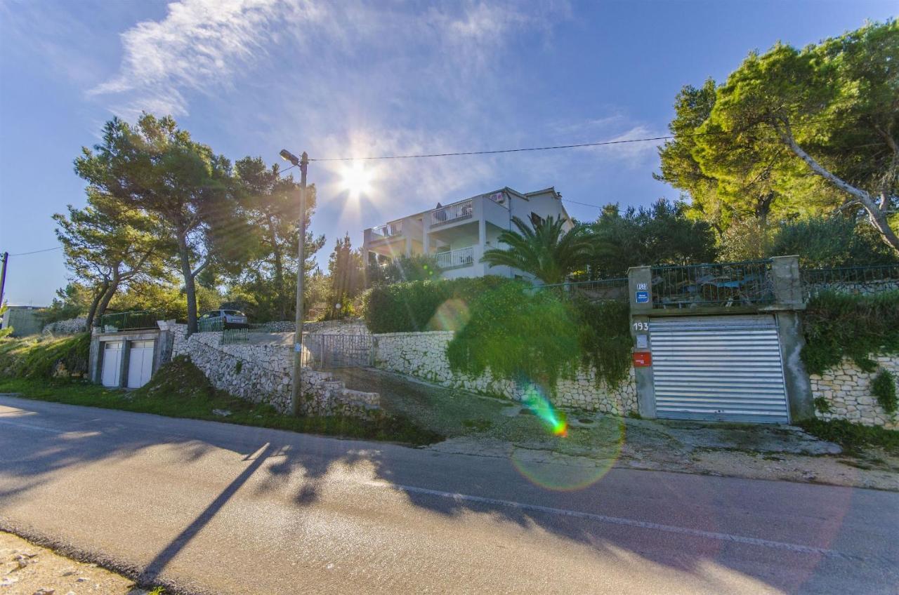 Apartments Dragica Slatine Exterior foto
